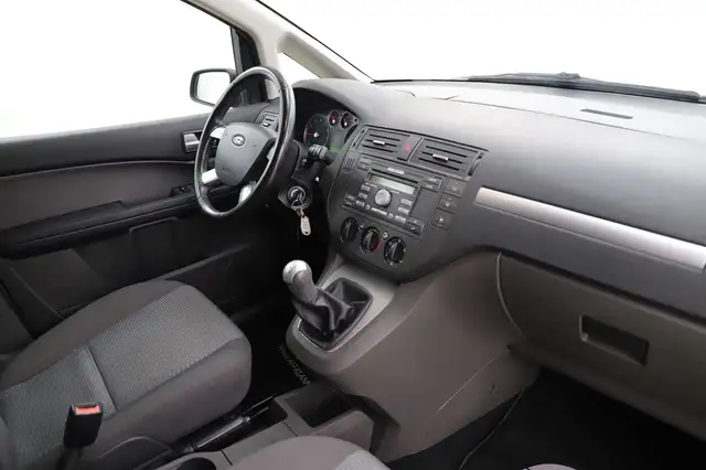 Ford Focus C-Max view 15
