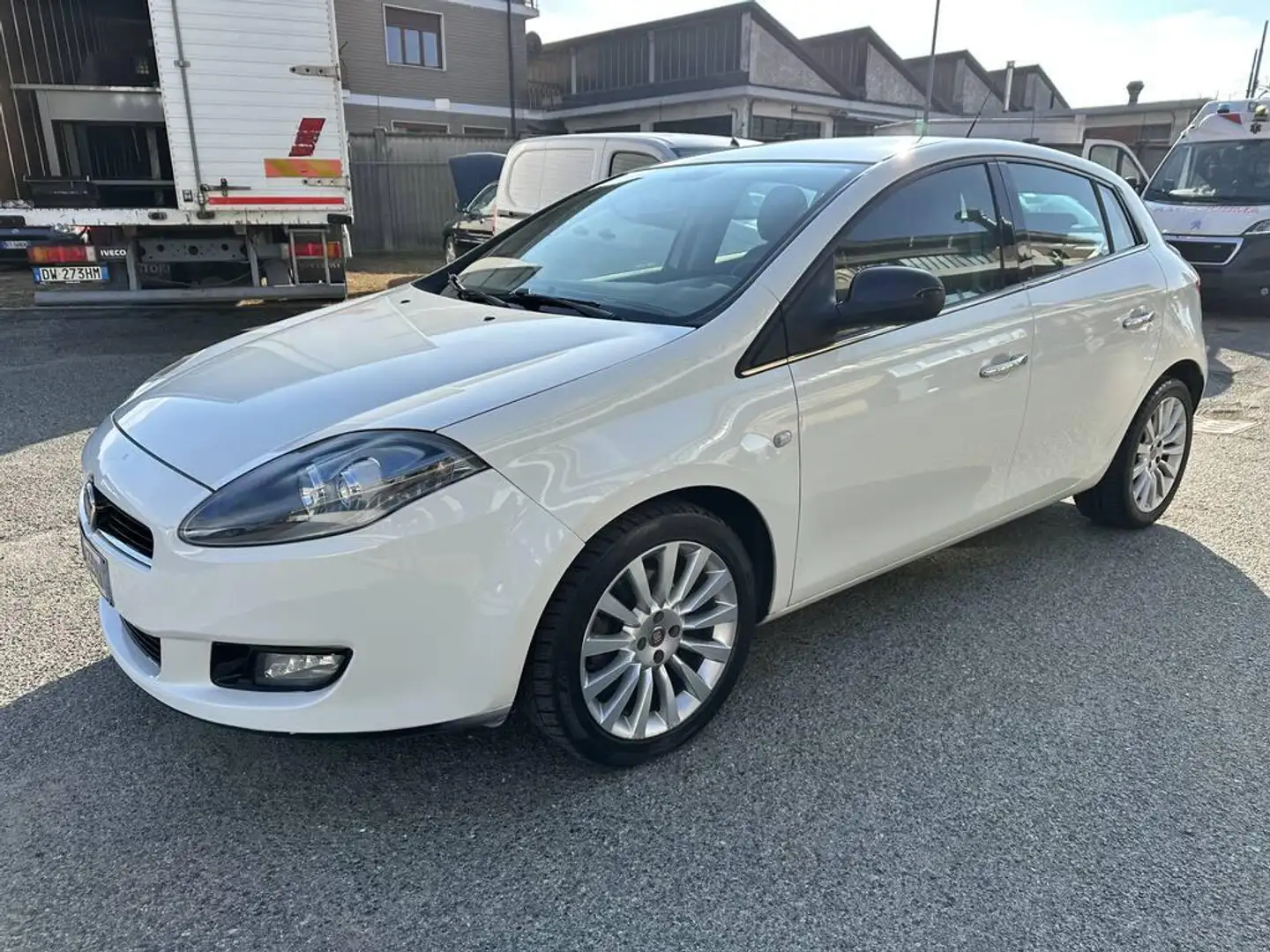 Fiat Bravo 1.6 mjt Easy 120cv Weiß - 1