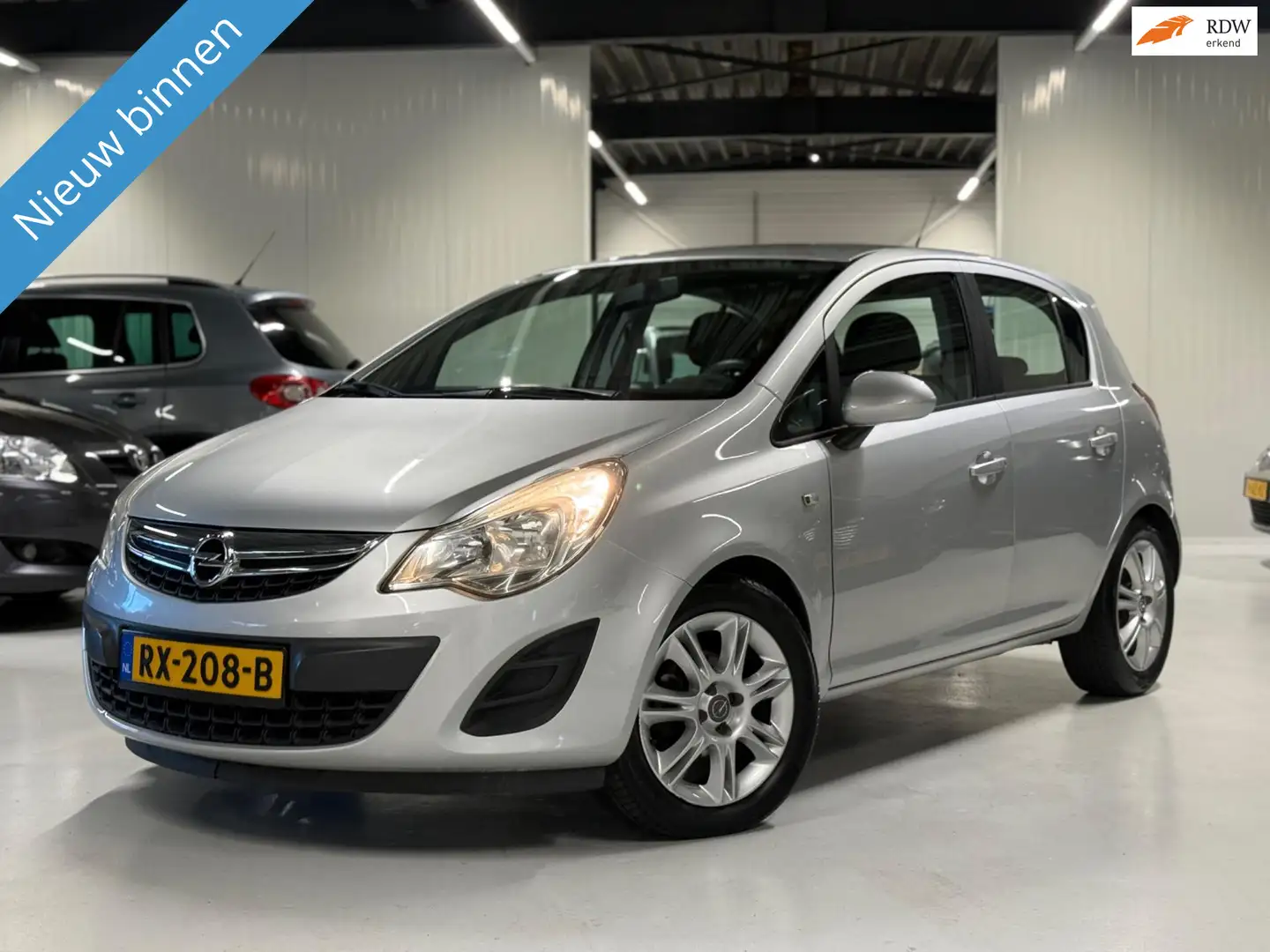 Opel Corsa 1.2-16V Selection Airco| LM Velgen! Grau - 1