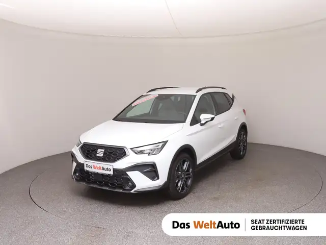 Seat Arona main image