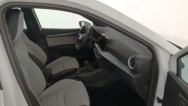 Seat Arona view 10