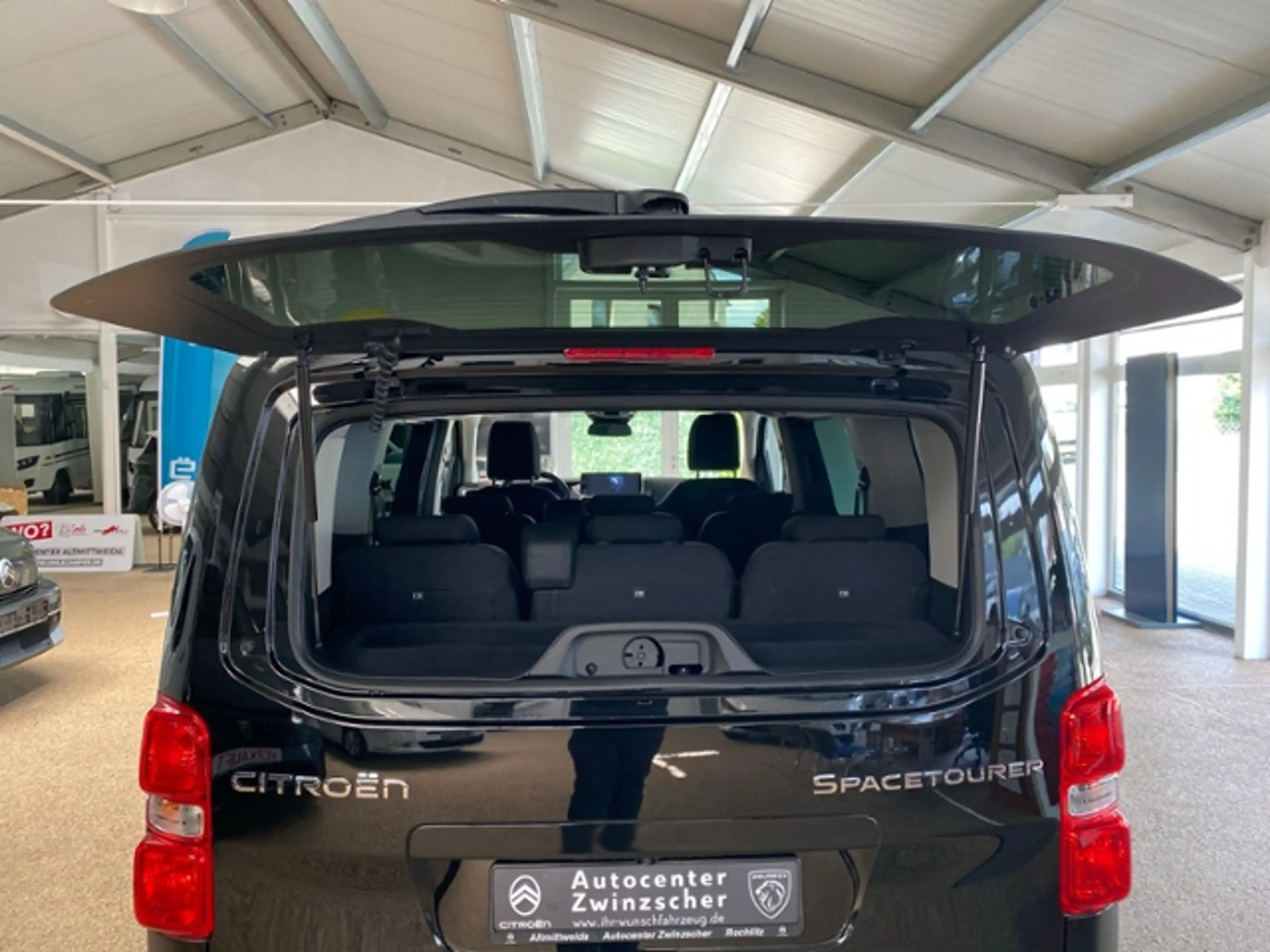 Citroen Spacetourer Plus M — photo 13