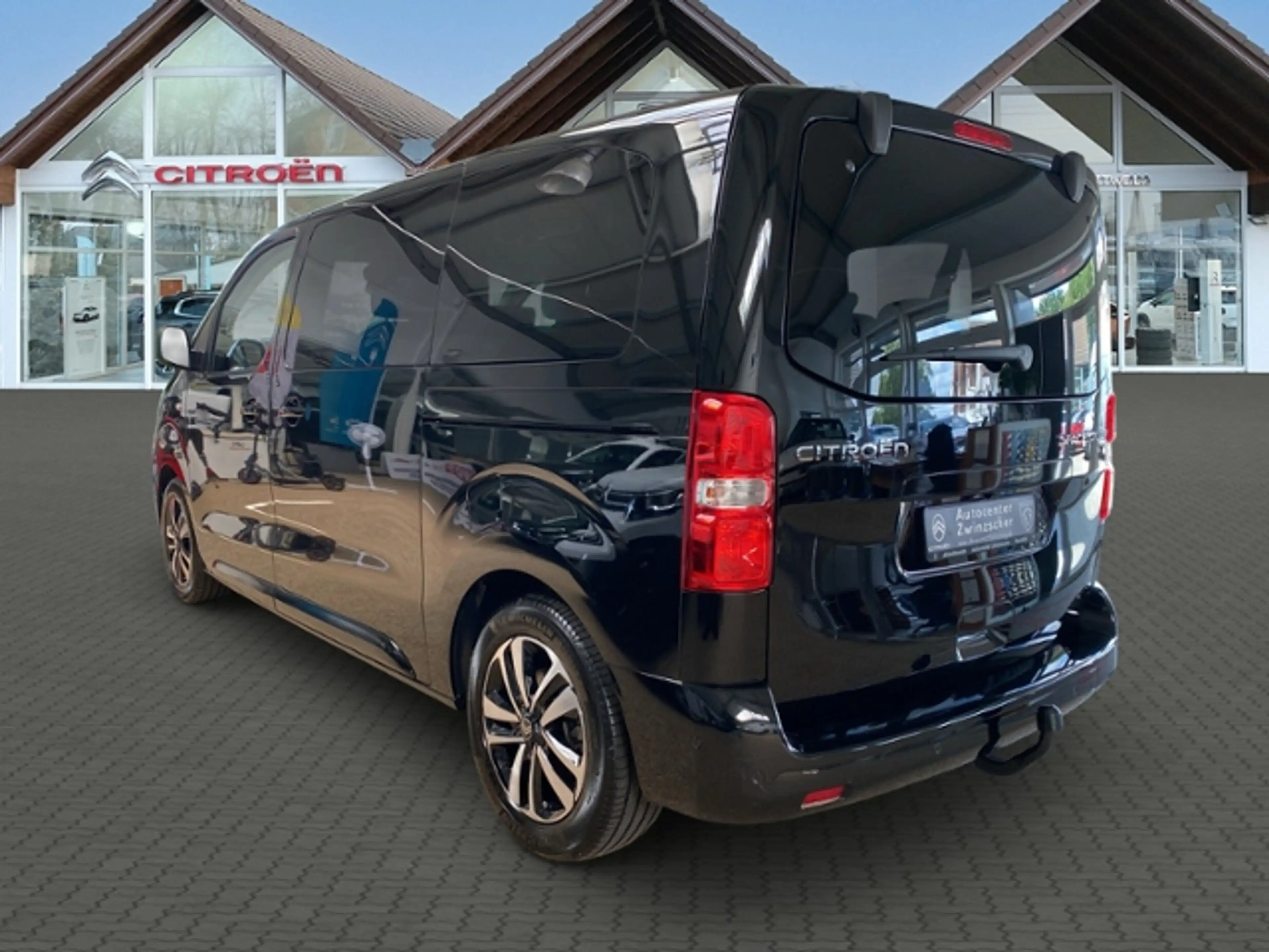Citroen Spacetourer Plus M — photo 2