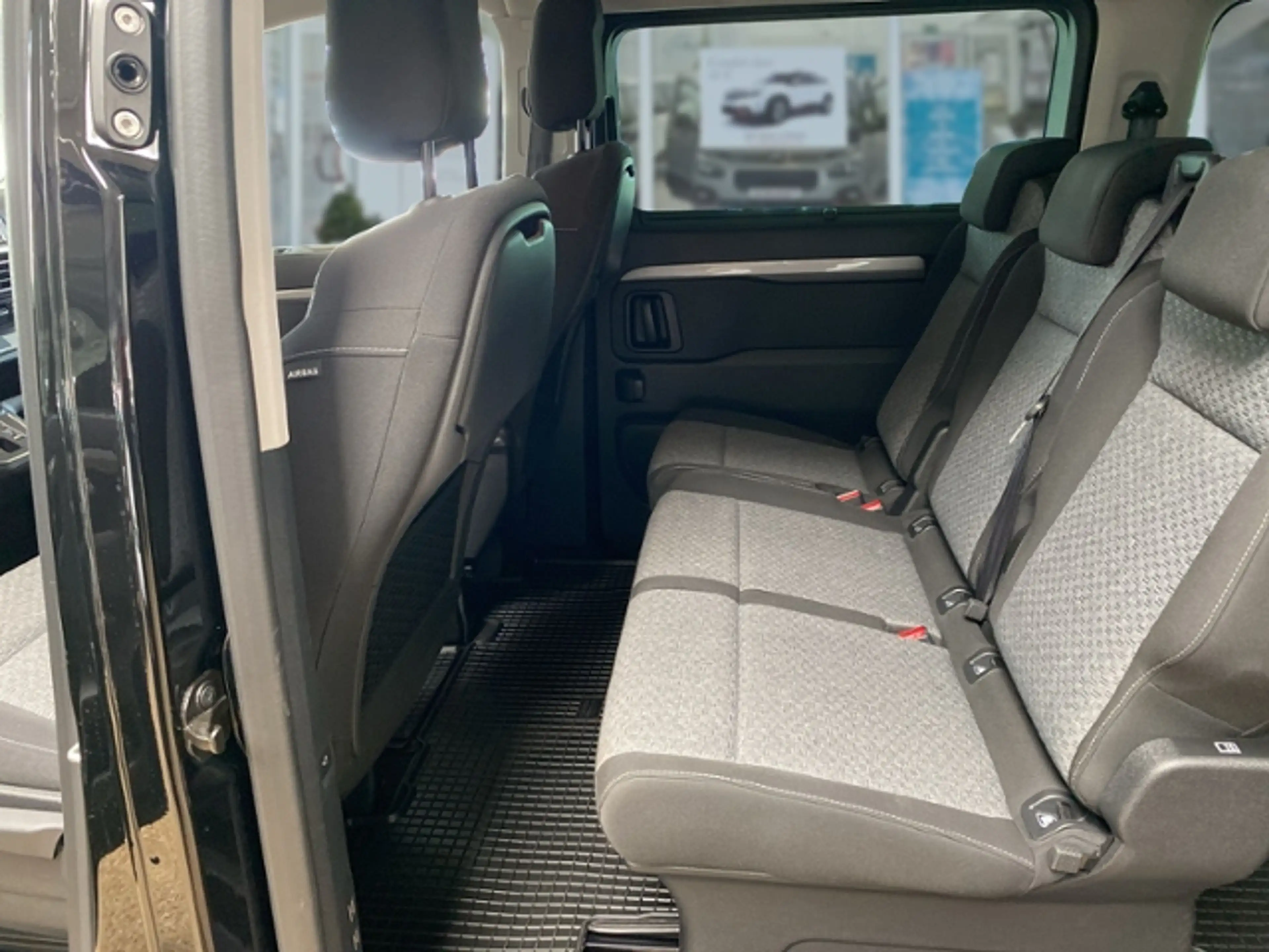 Citroen Spacetourer Plus M — photo 9