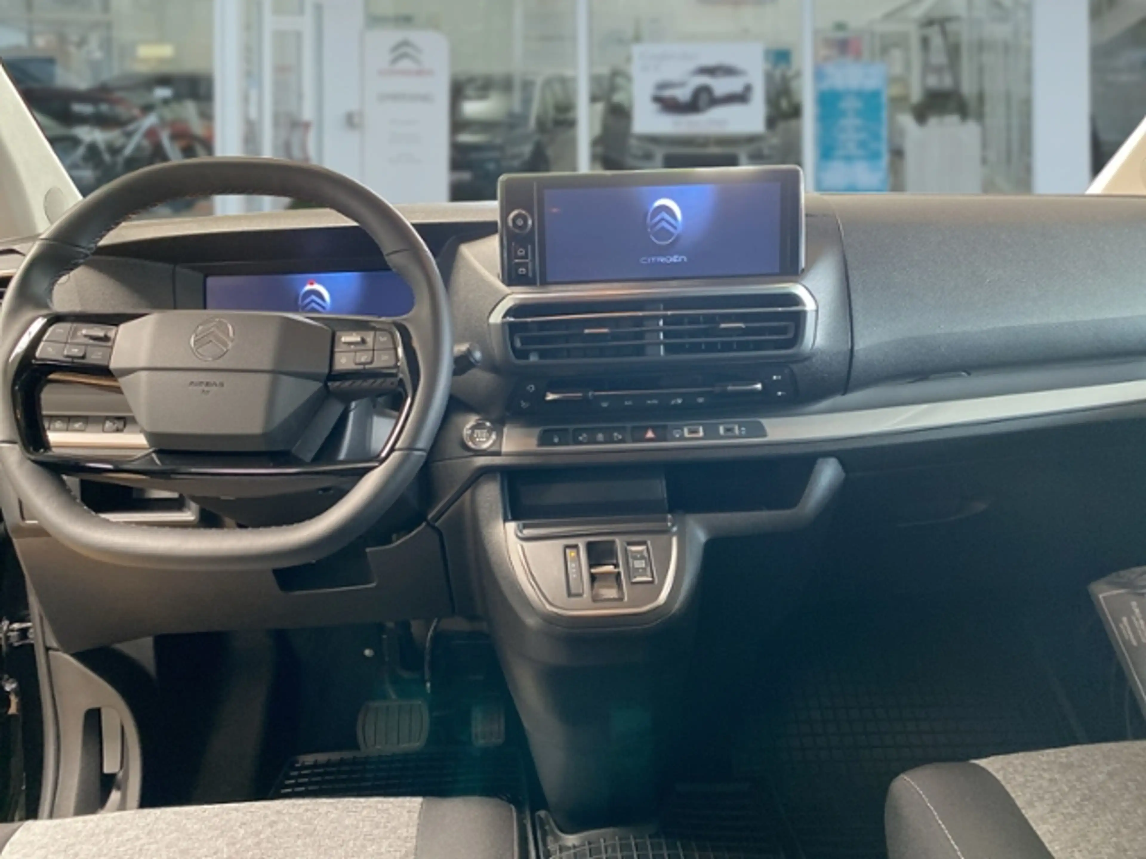 Citroen Spacetourer Plus M — photo 11