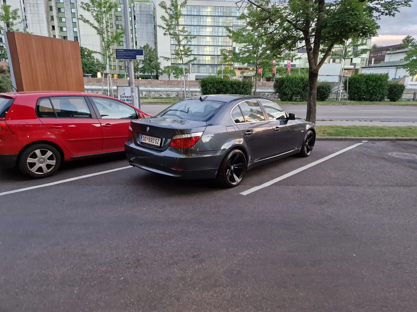 BMW 525 525d Österreich-Paket Aut. - 2