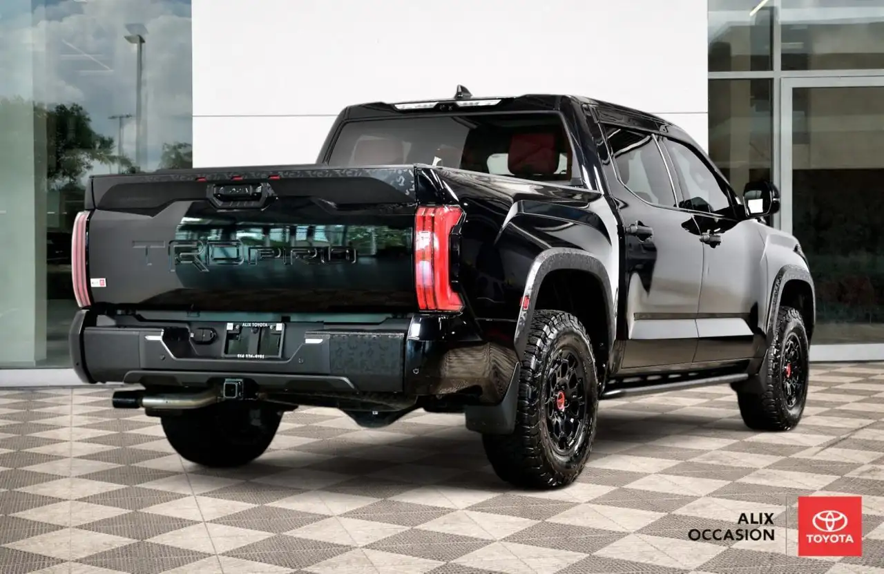 Toyota Tundra снимка Toyota Tundra
