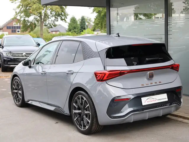 CUPRA Born view 7