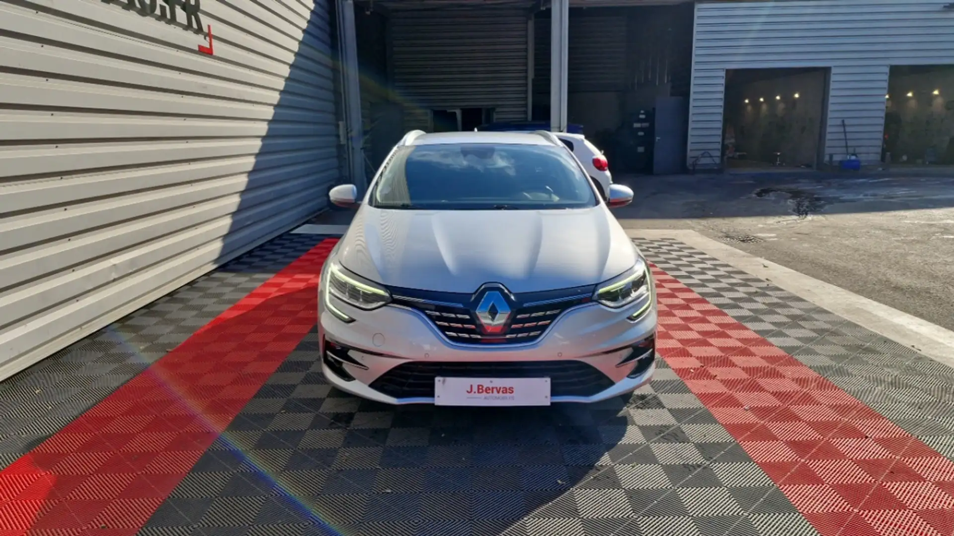 Renault Egyéb IV Intens E-TECH Plug-in Hybride 160 - 2