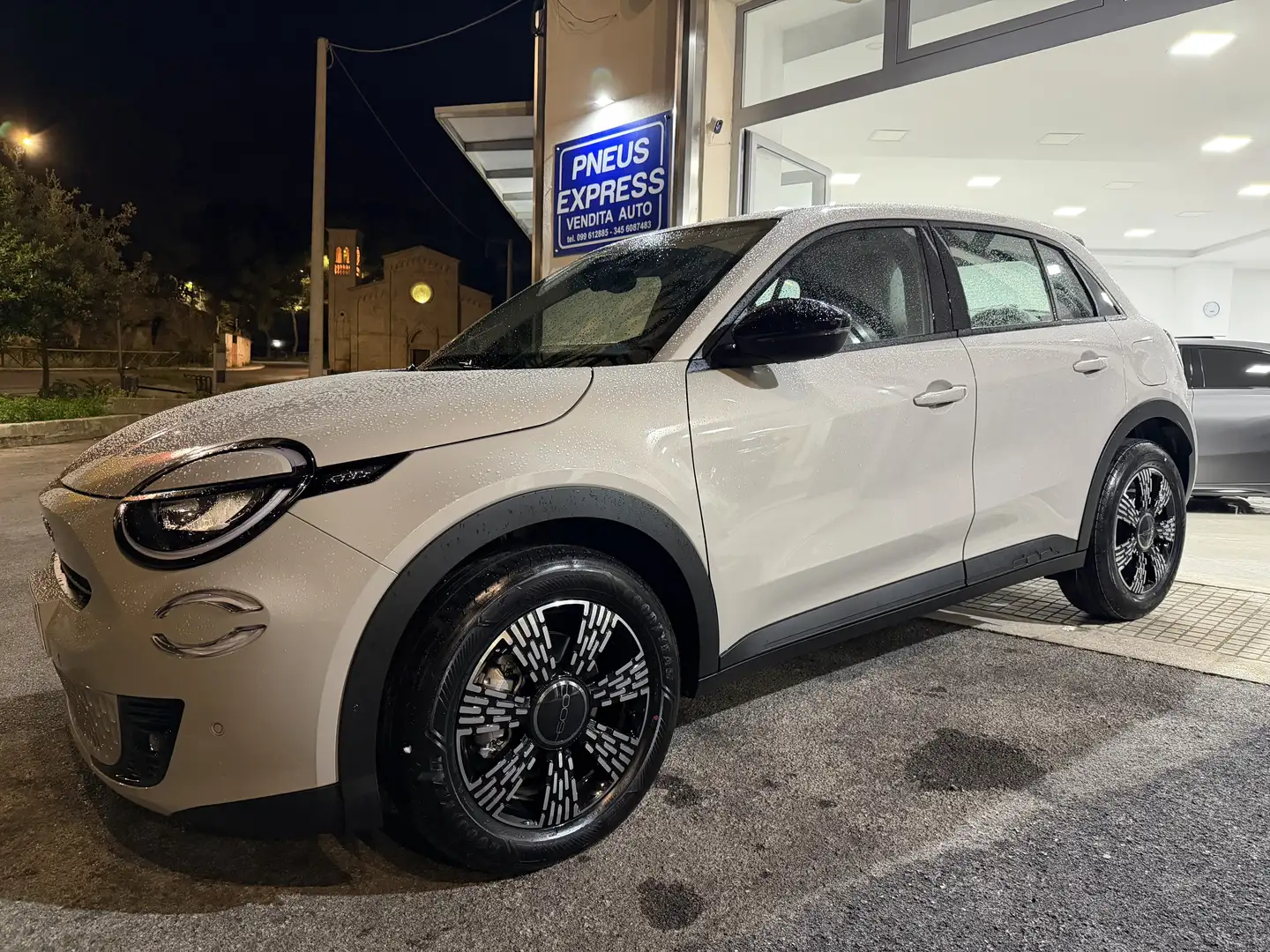 Fiat 600 600 ICON CON NEW PACK COMFORT1.2 HYBRID 110CV KM0 - 2