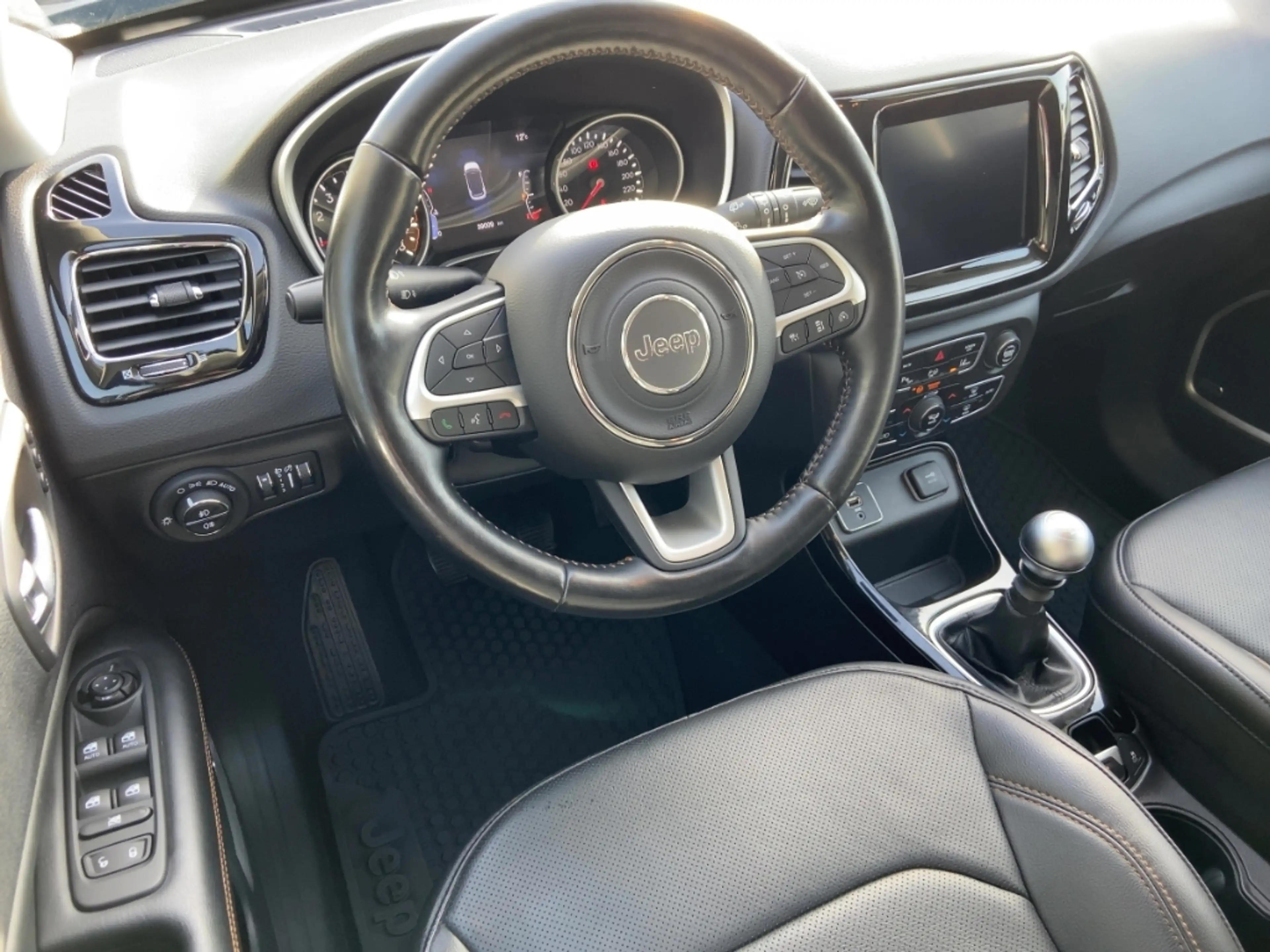 Jeep Compass Limited 1.4 MultiAir/PANO/ACC/ALPINE/KAMERA — photo 12