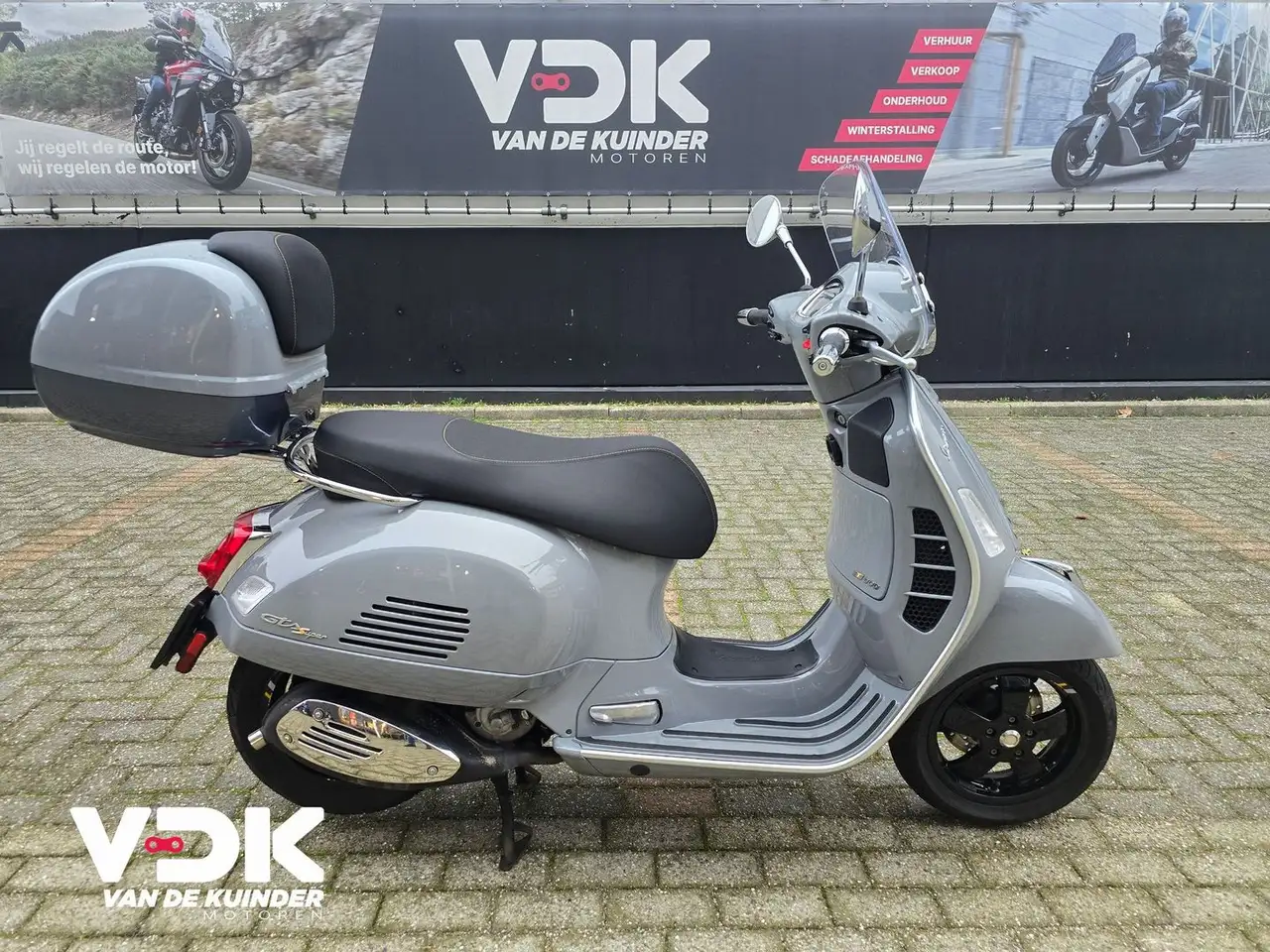 Vespa GTS Super Sport