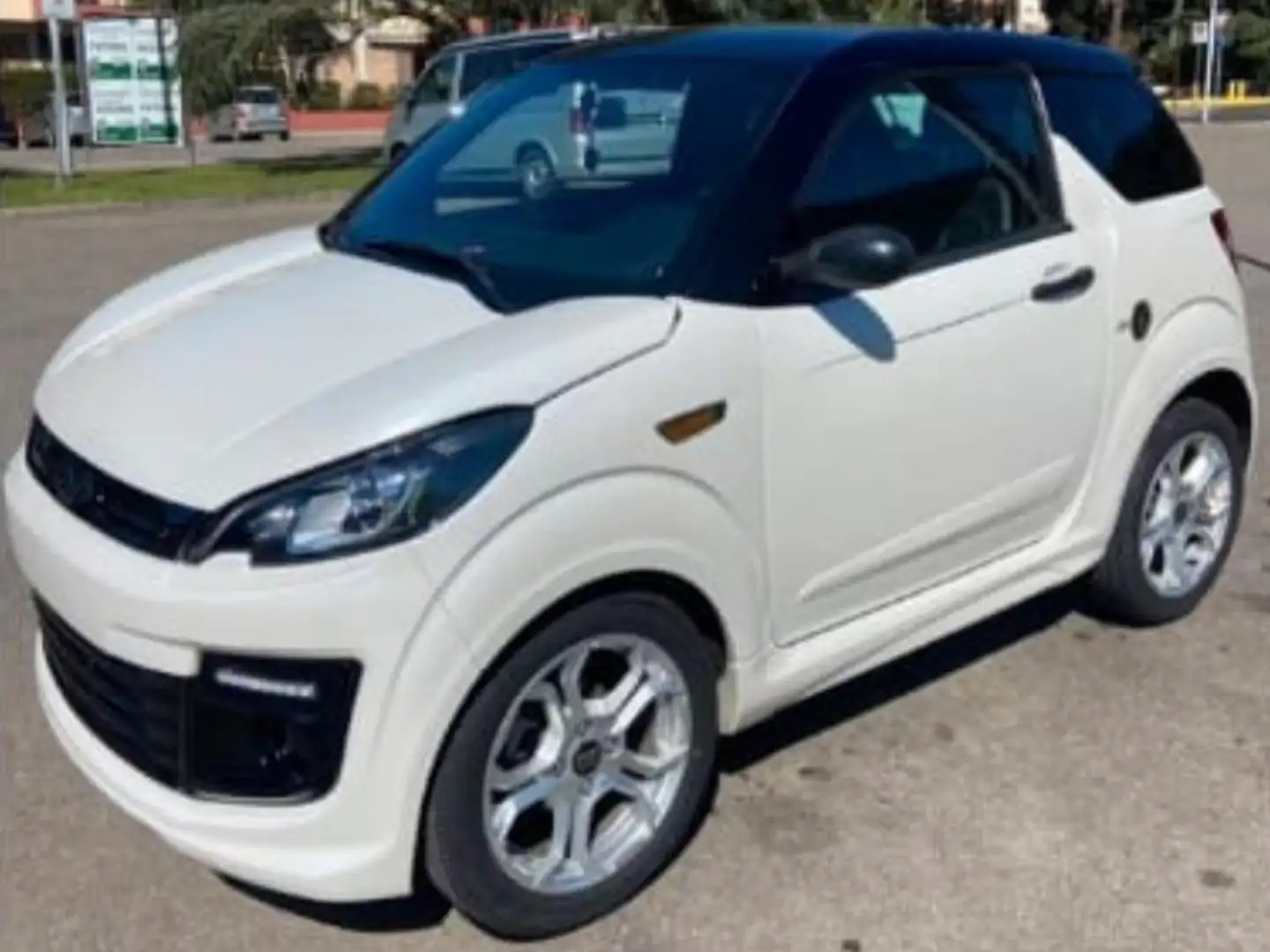 Ligier JS 50 Bianco - 1