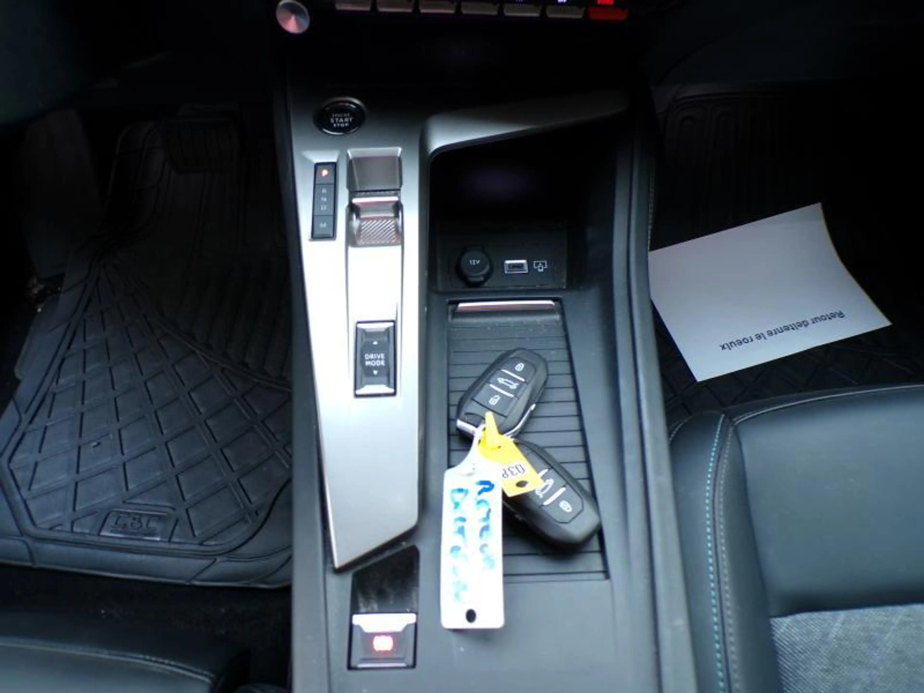 Peugeot 408 1.2 131cv B.auto Gris 10/24 39402km Clim GPS USB — photo 12