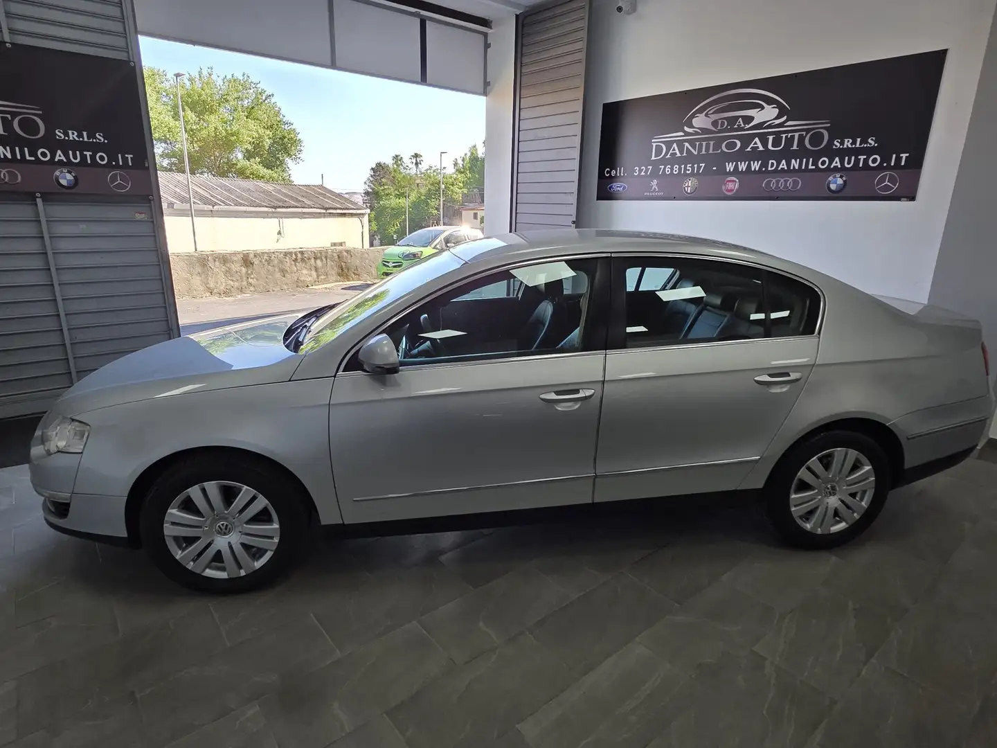 Volkswagen Passat 2.0 tdi Highline - 2