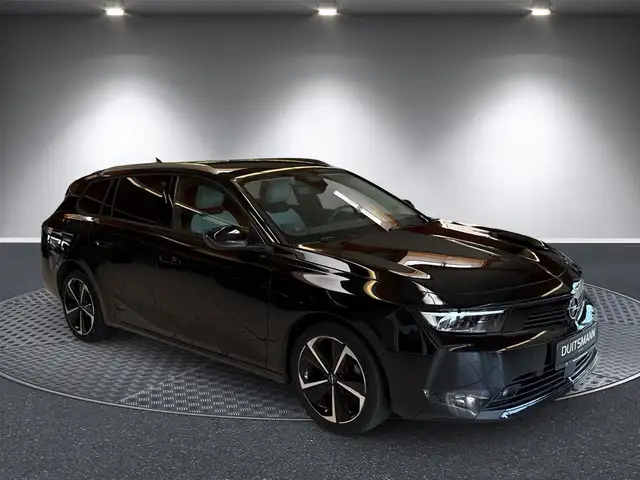Opel Astra view 7