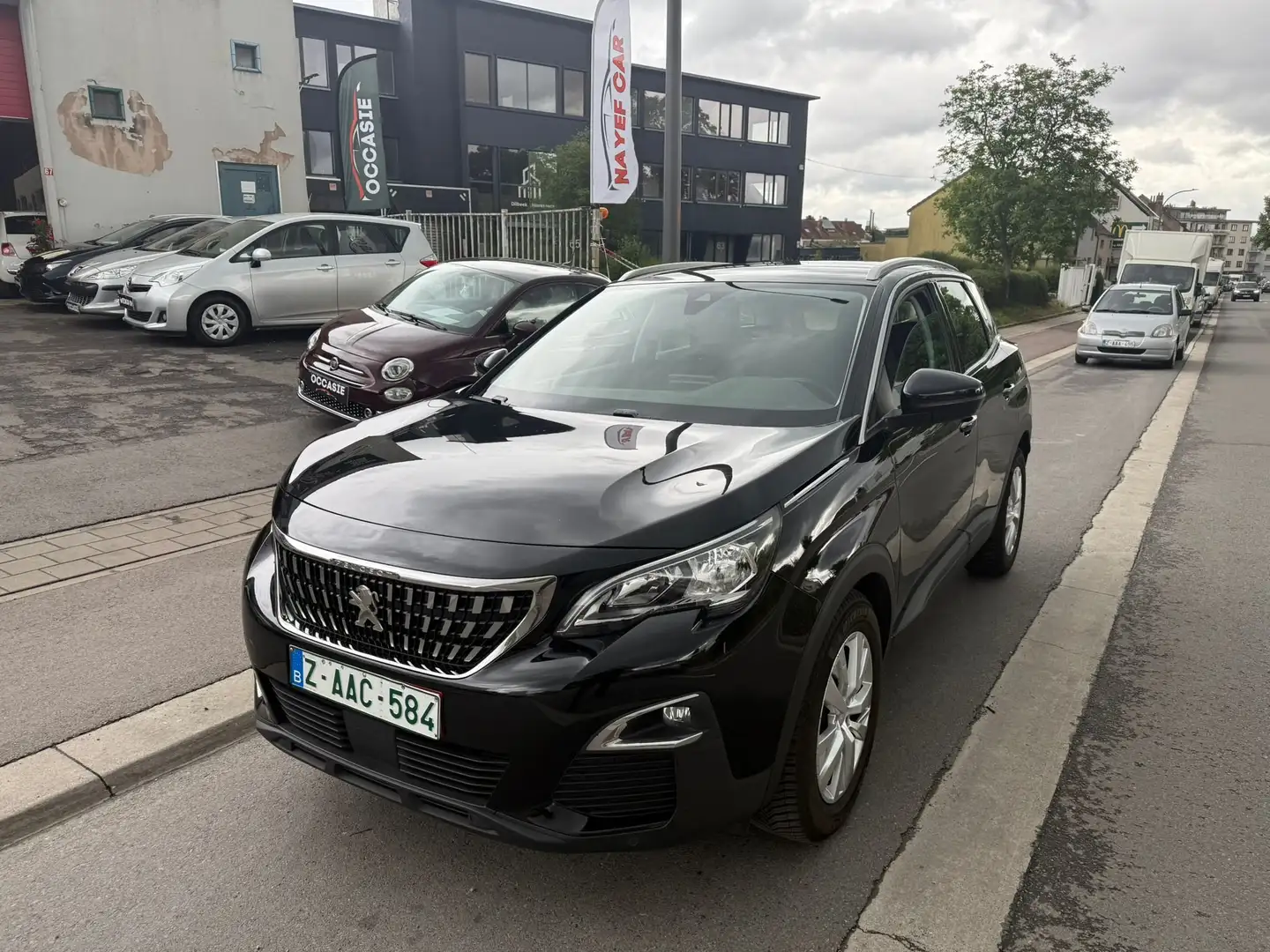 Peugeot 3008 1.5 BlueHDi Allure (EU6.2)**CARNET COMPLTES** Negro - 1