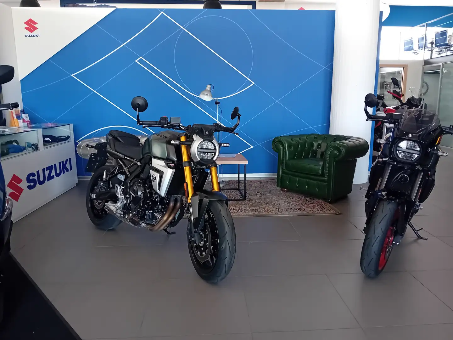 Suzuki GSX-8T Verde - 2