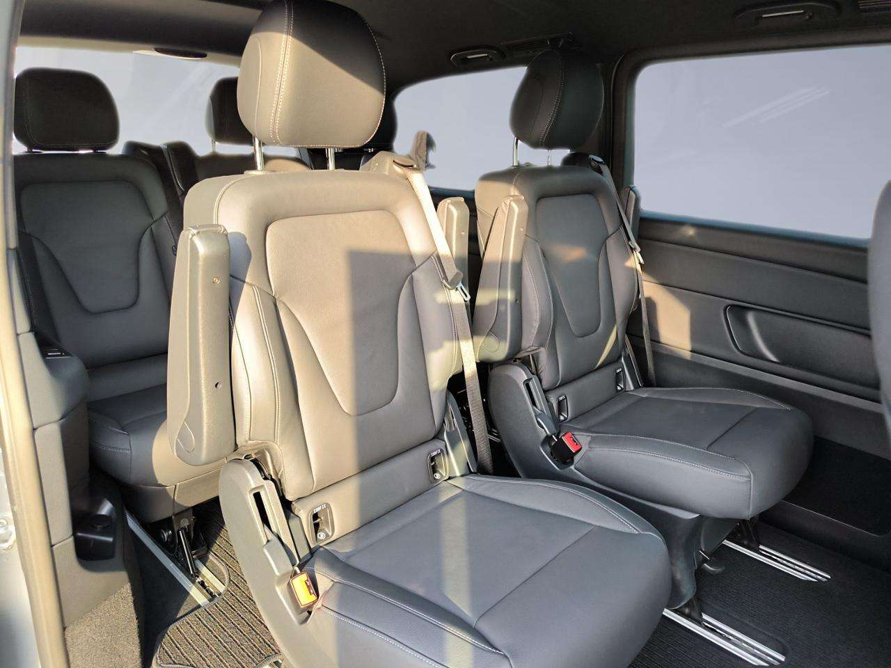 Mercedes-Benz V 250