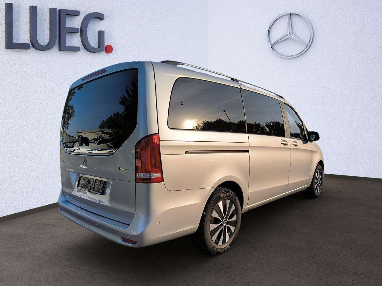 Mercedes-Benz V 250