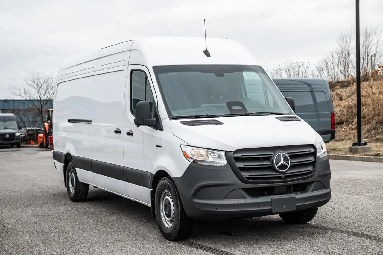 Mercedes-Benz Sprinter снимка Mercedes-Benz Sprinter
