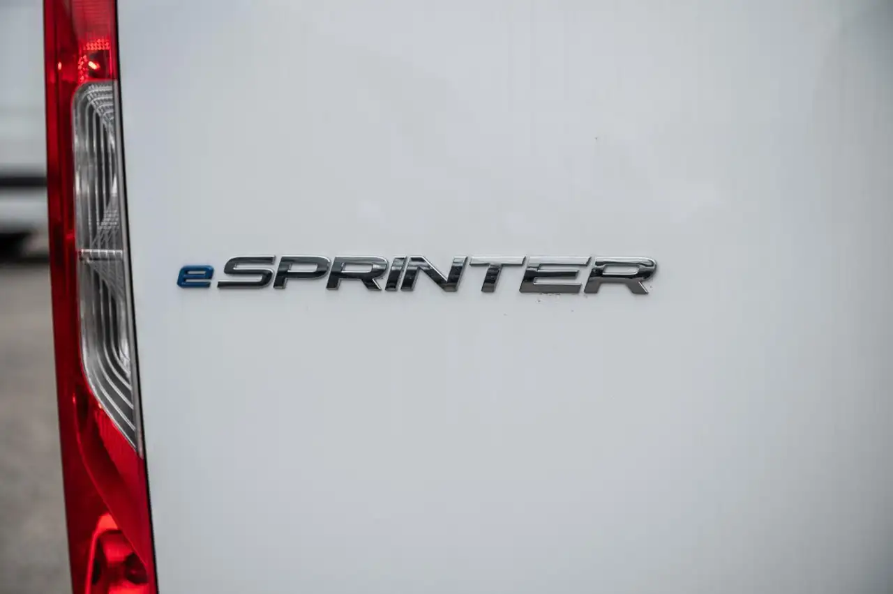 Mercedes-Benz Sprinter снимка Mercedes-Benz Sprinter