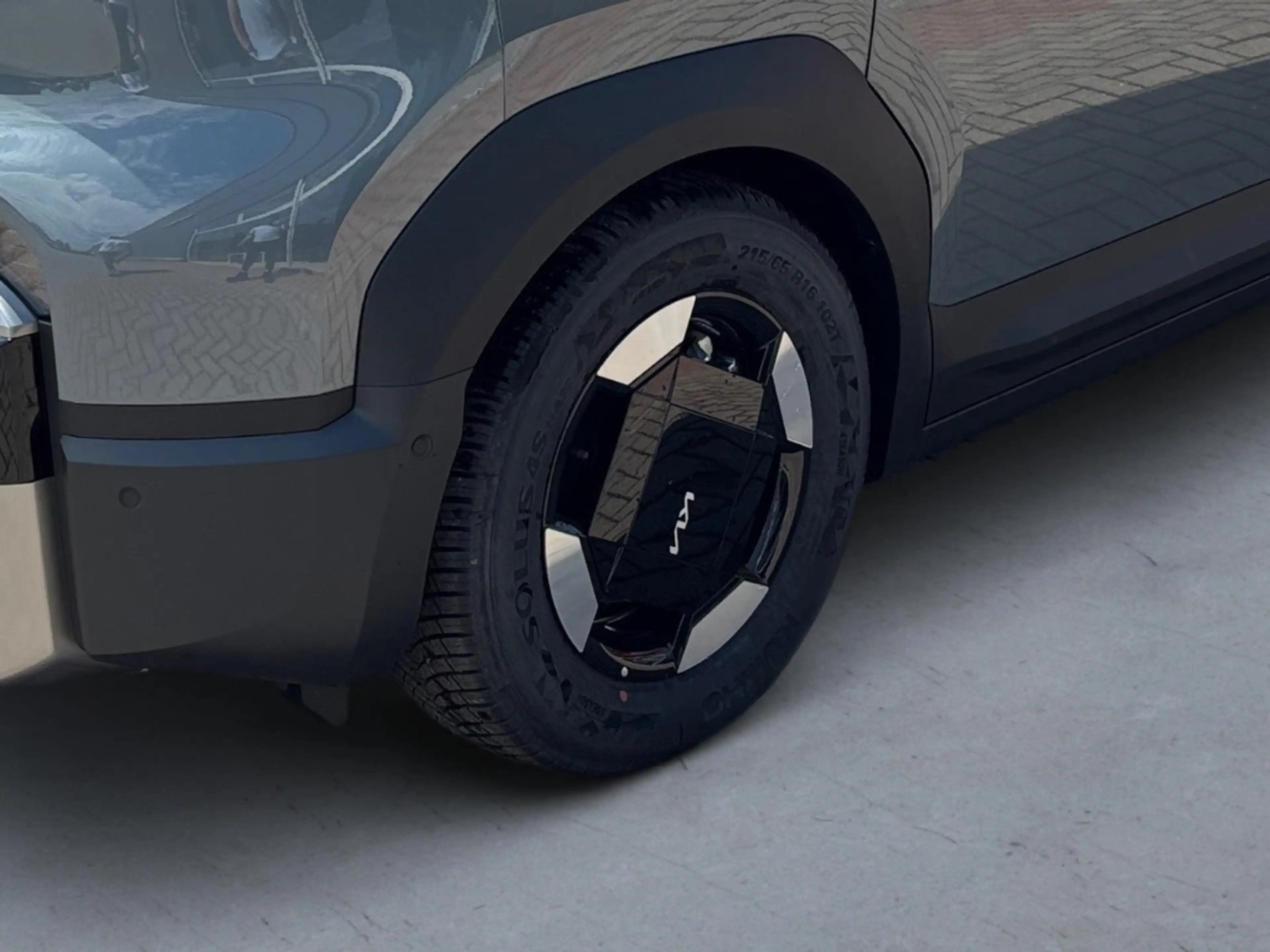 Kia PV5 Passenger Passenger ELITE 71,2 kWh Wärmepumpe 16'' ACC LED — photo 5