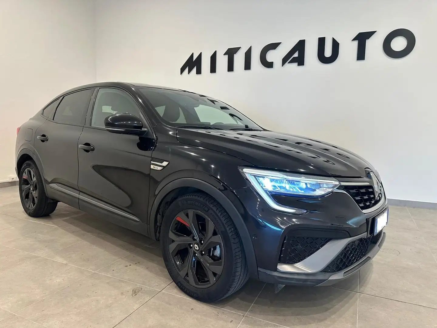 Renault Arkana 1.6 E-Tech Full Hybrid R.S. Line 145cv Noir - 1