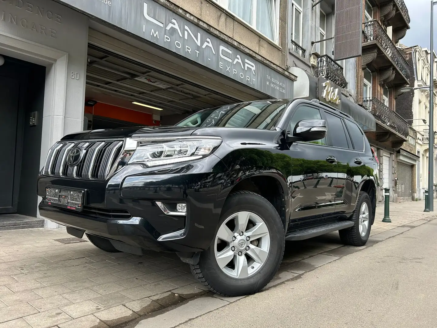 Toyota Land Cruiser Landcruiser 2.8 D-4D Premium A/T (EU6.2) Noir - 1