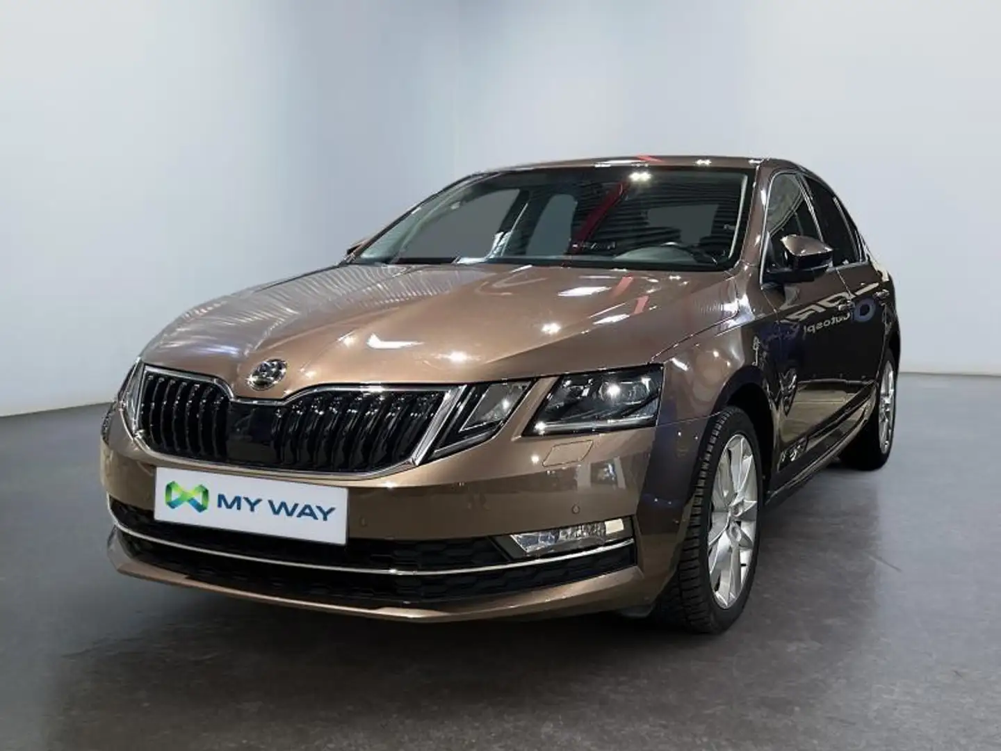 Skoda Octavia BOITE AUTO * CARPLAY * SIEGE CHAUFF * ATTELAGE * Brun - 1