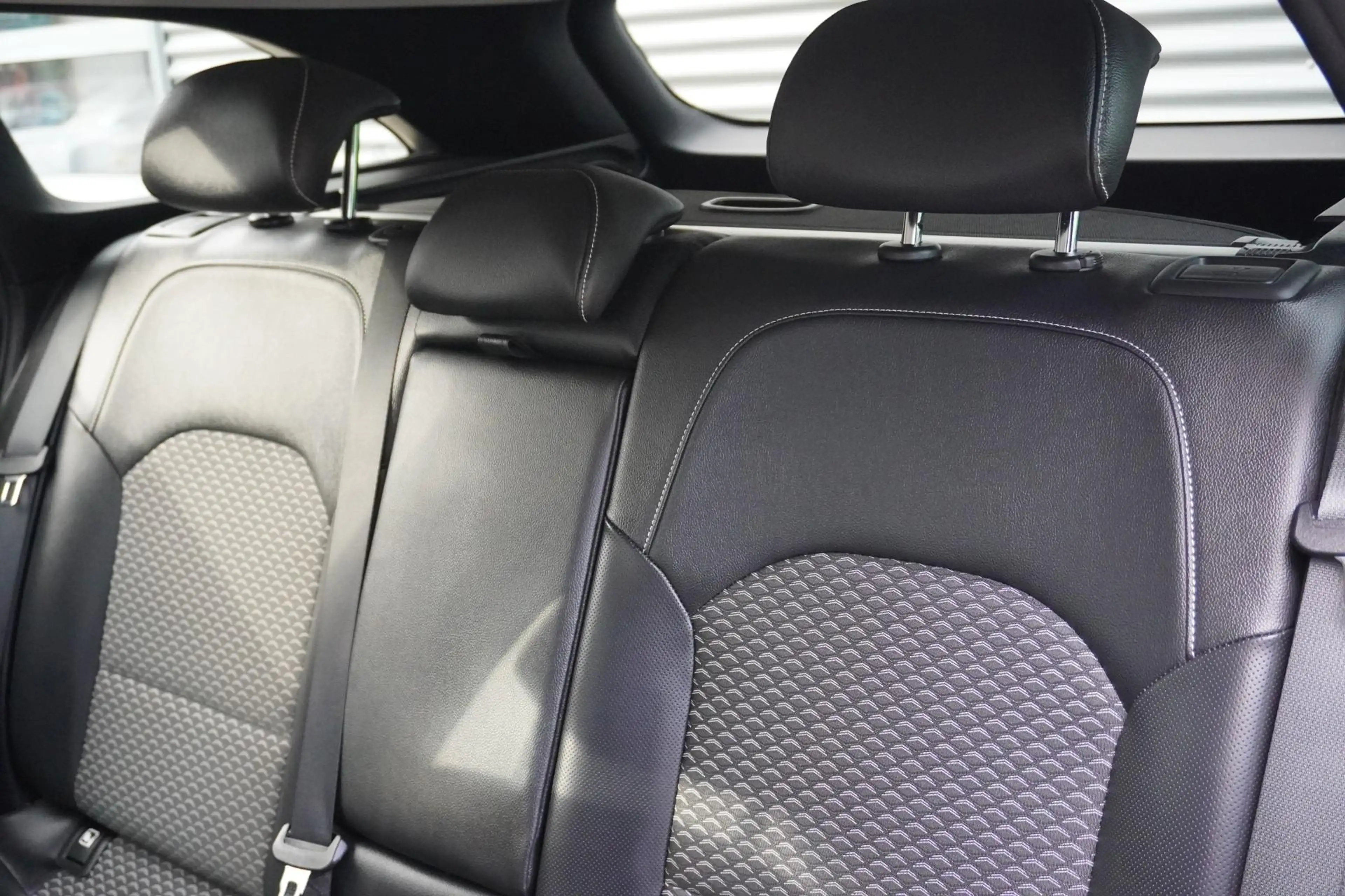 Kia Ceed SW / cee'd SW Sportswagon 1.6 GDI PHEV 140pk DynamicPlusLine Tre — photo 14