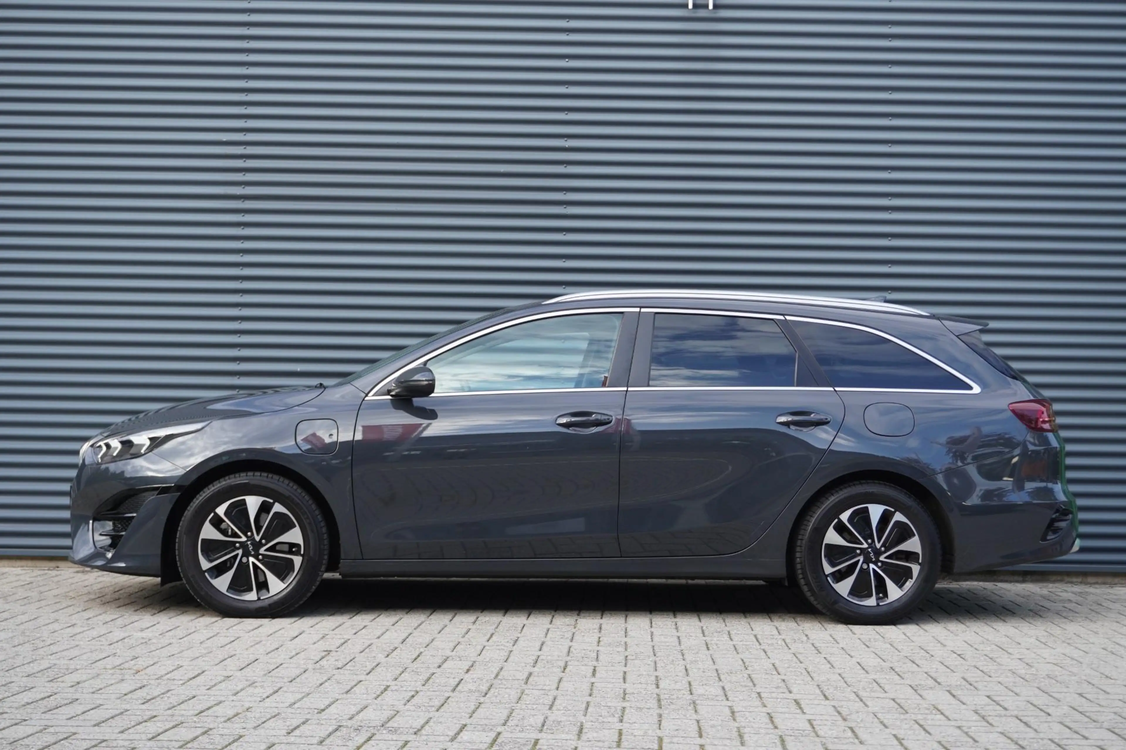 Kia Ceed SW / cee'd SW Sportswagon 1.6 GDI PHEV 140pk DynamicPlusLine Tre — photo 11