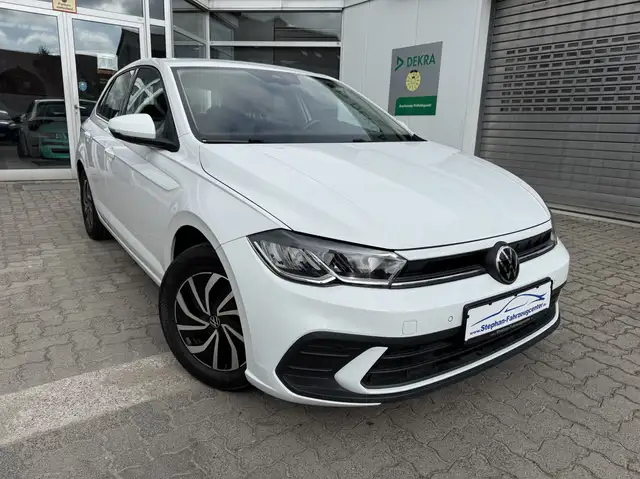 Volkswagen Polo Life 5trg. mit Klima/Navi-Infotament/LED/ABS/ESP/Alus/PDC V&H/