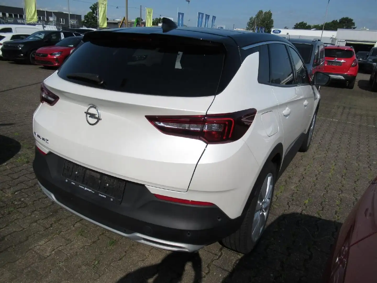Opel Grandland X 2.0 D[Euro6d-TEMP] S/S AT Ultimate Weiß - 2