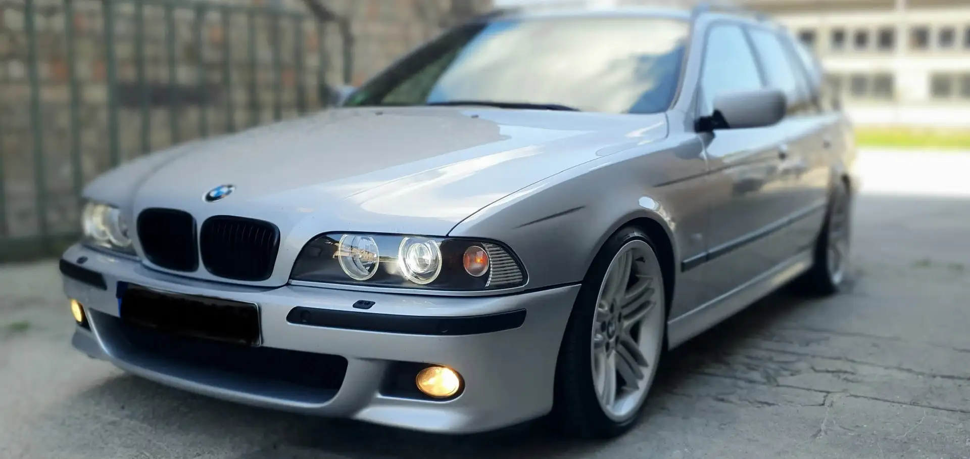 BMW 525 525i Touring M Paket LPG TÜV Neu AHK Silber - 1