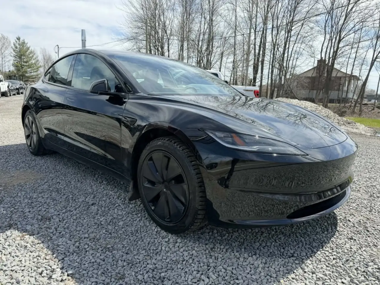 Tesla Model 3 снимка Tesla Model 3