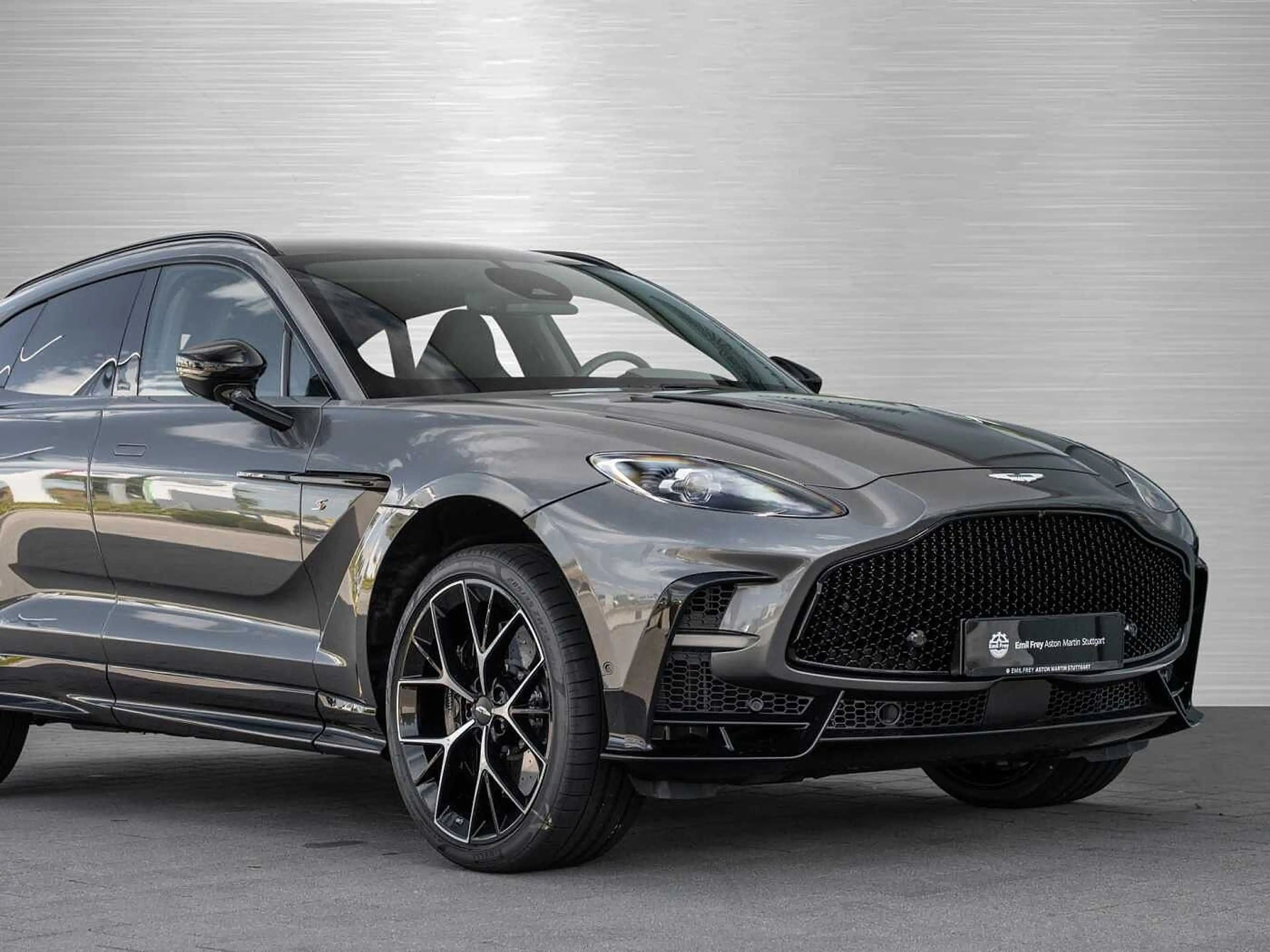 Aston Martin DBX S V8 4x4 MY26 — photo 8