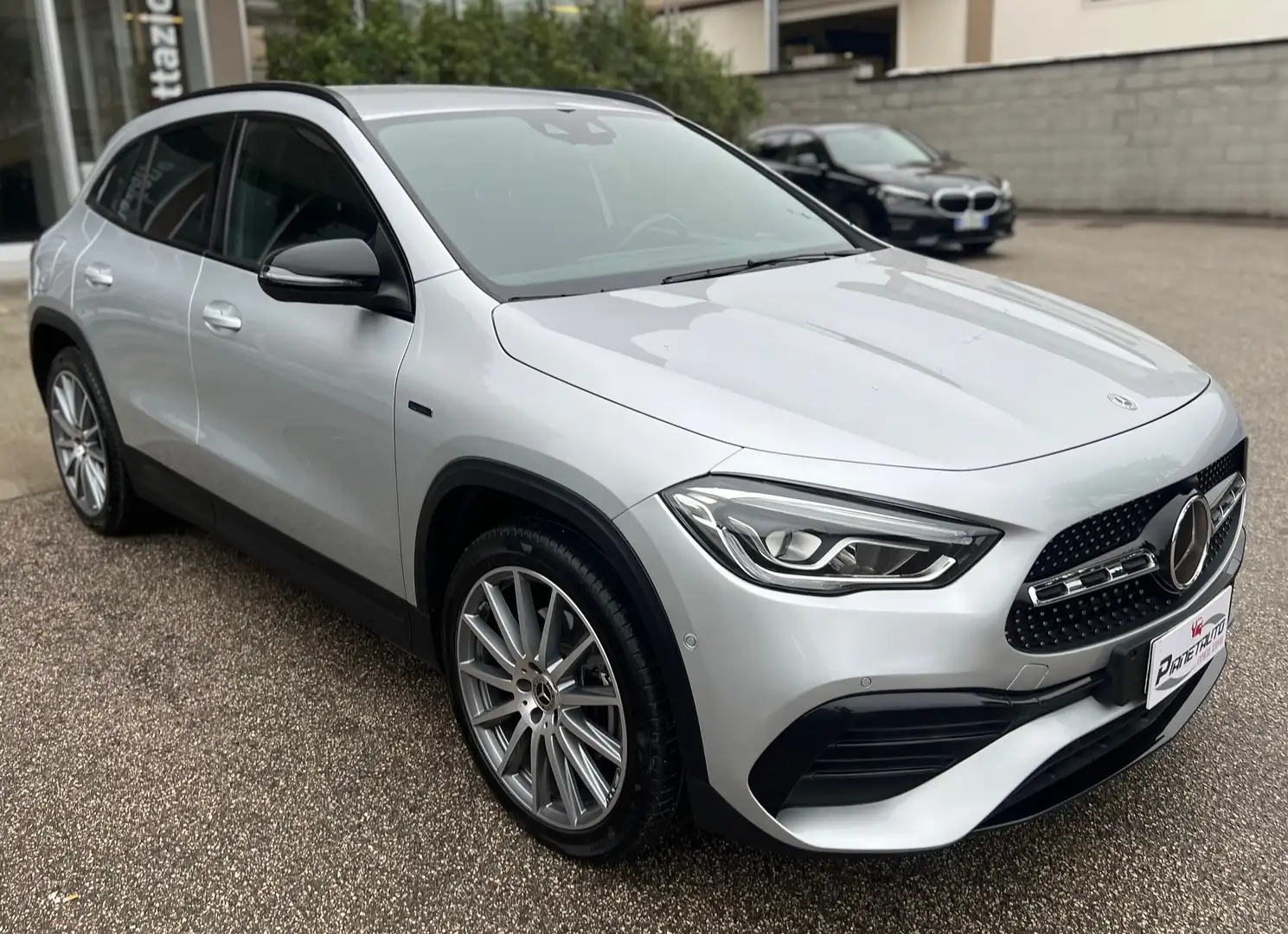 Mercedes-Benz GLA 250 e phev (eq-power) Premium AMG AUTO NIGHT PERFETTA! Argento - 1