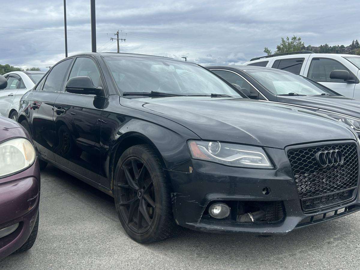 2009 Audi A4 2.0T AUTO PREMIUM, HEATED SEATS- LEATHER, SUNROOF,