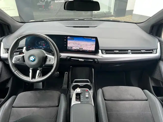 BMW 2 Series view 6