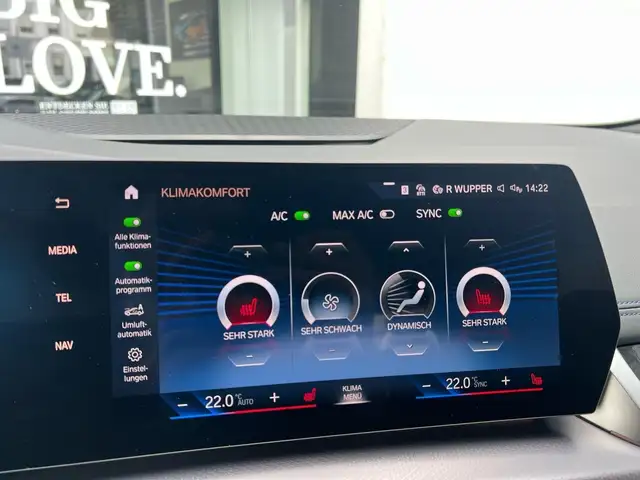 BMW 2 Series view 10