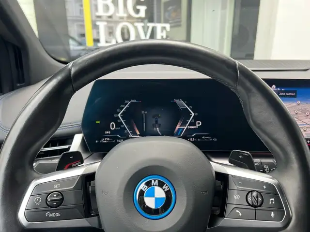 BMW 2 Series view 11