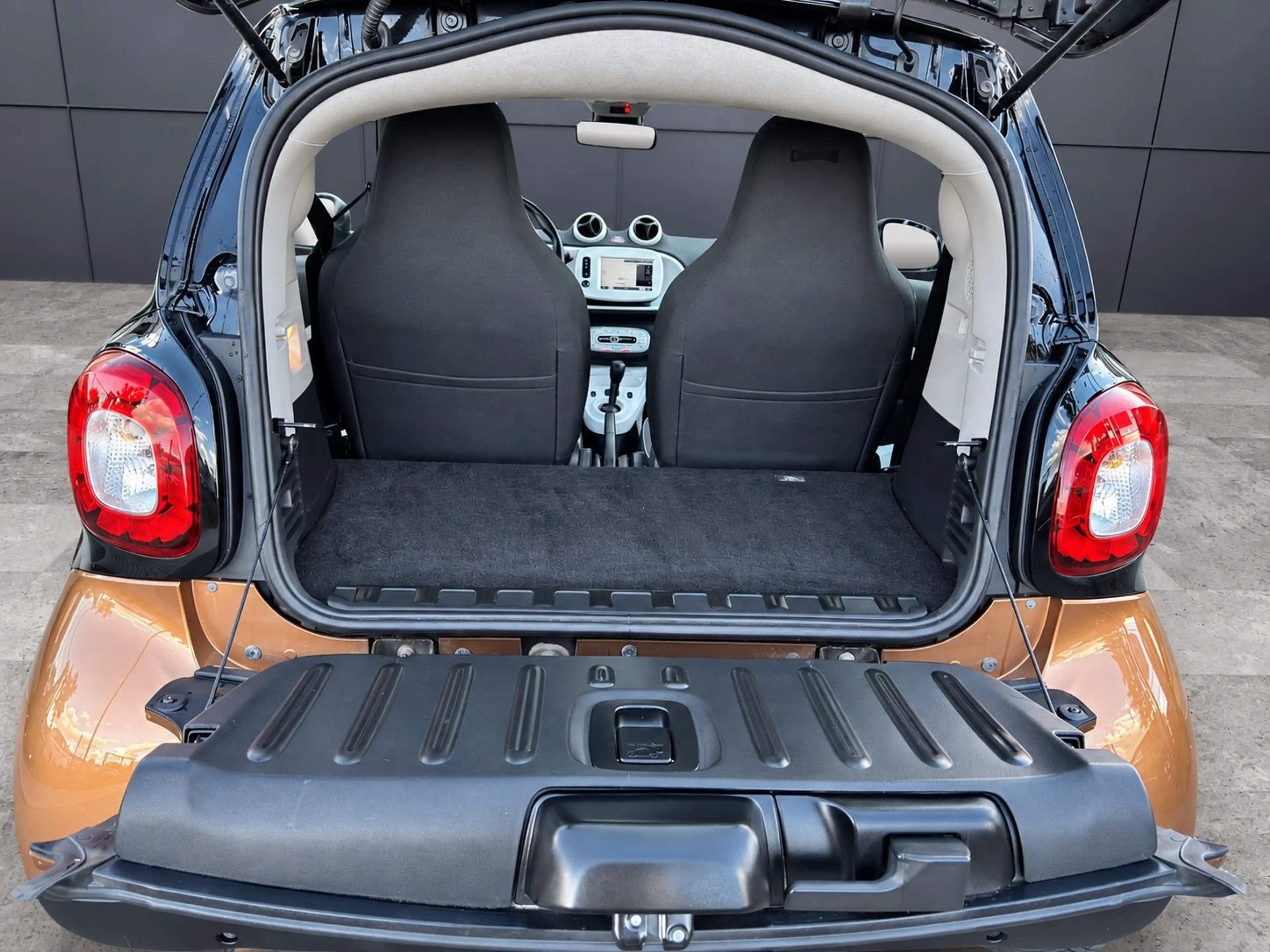 smart forTwo PASSION AUT. NAVI PANORAMA SHZ LED TEMPOM — photo 15