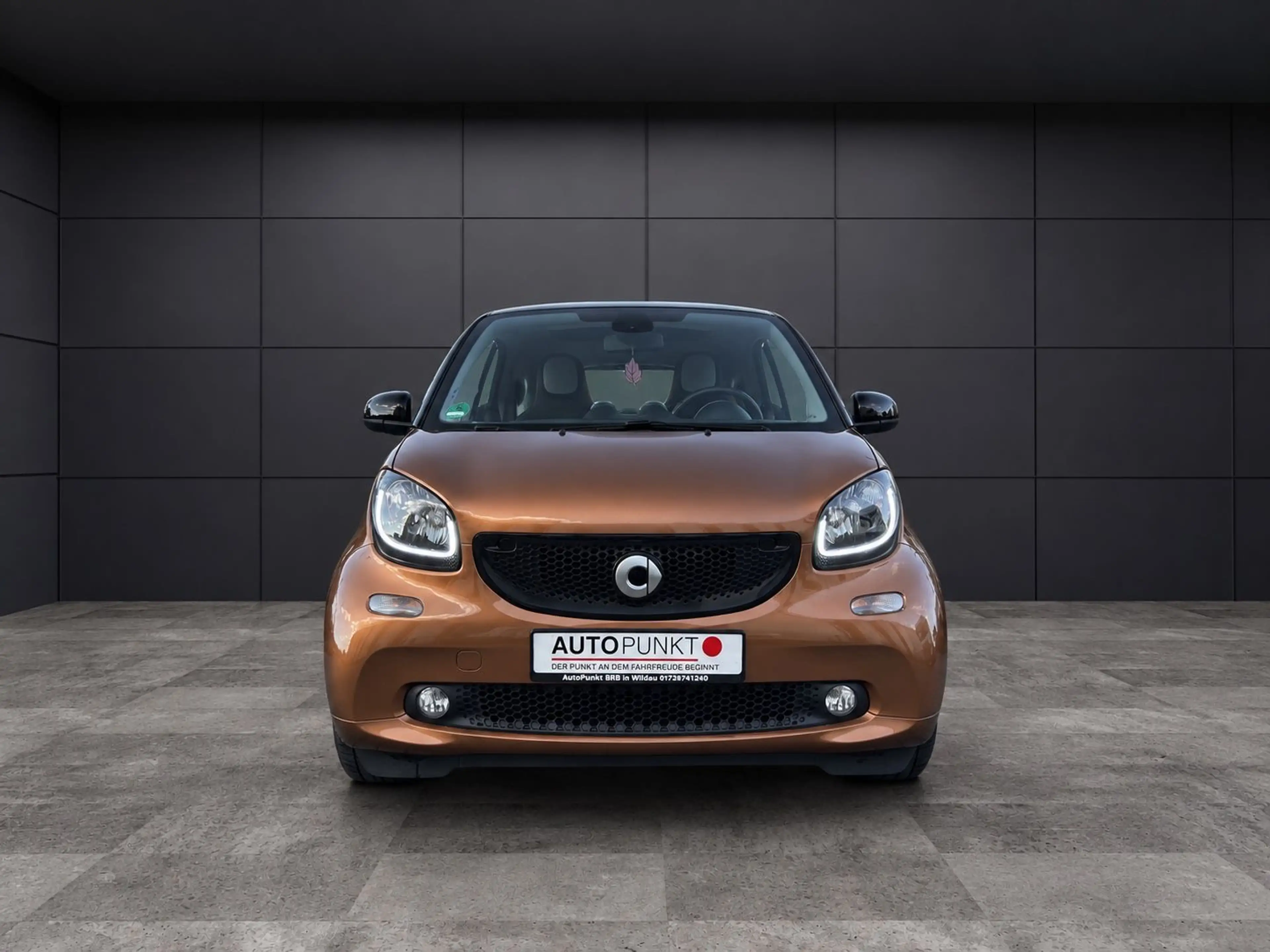smart forTwo PASSION AUT. NAVI PANORAMA SHZ LED TEMPOM — photo 3
