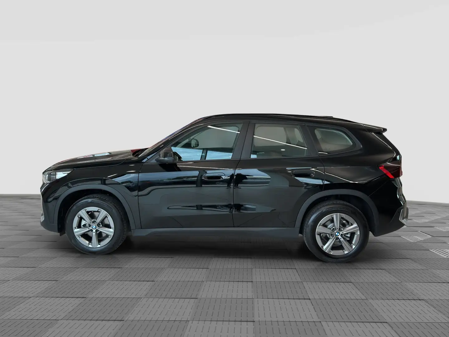 BMW X1 sDrive 18i HEADUP DISPLAY,ACTIVE GUARD Nero - 2