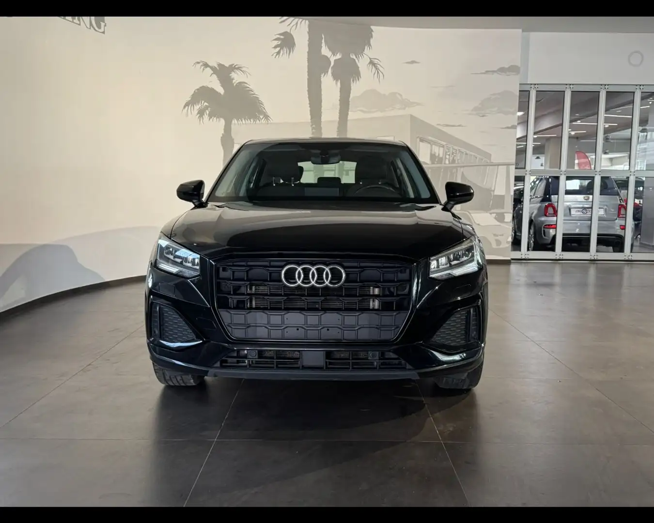 Audi Q2 30 TFSI Admired Advanced Zwart - 2