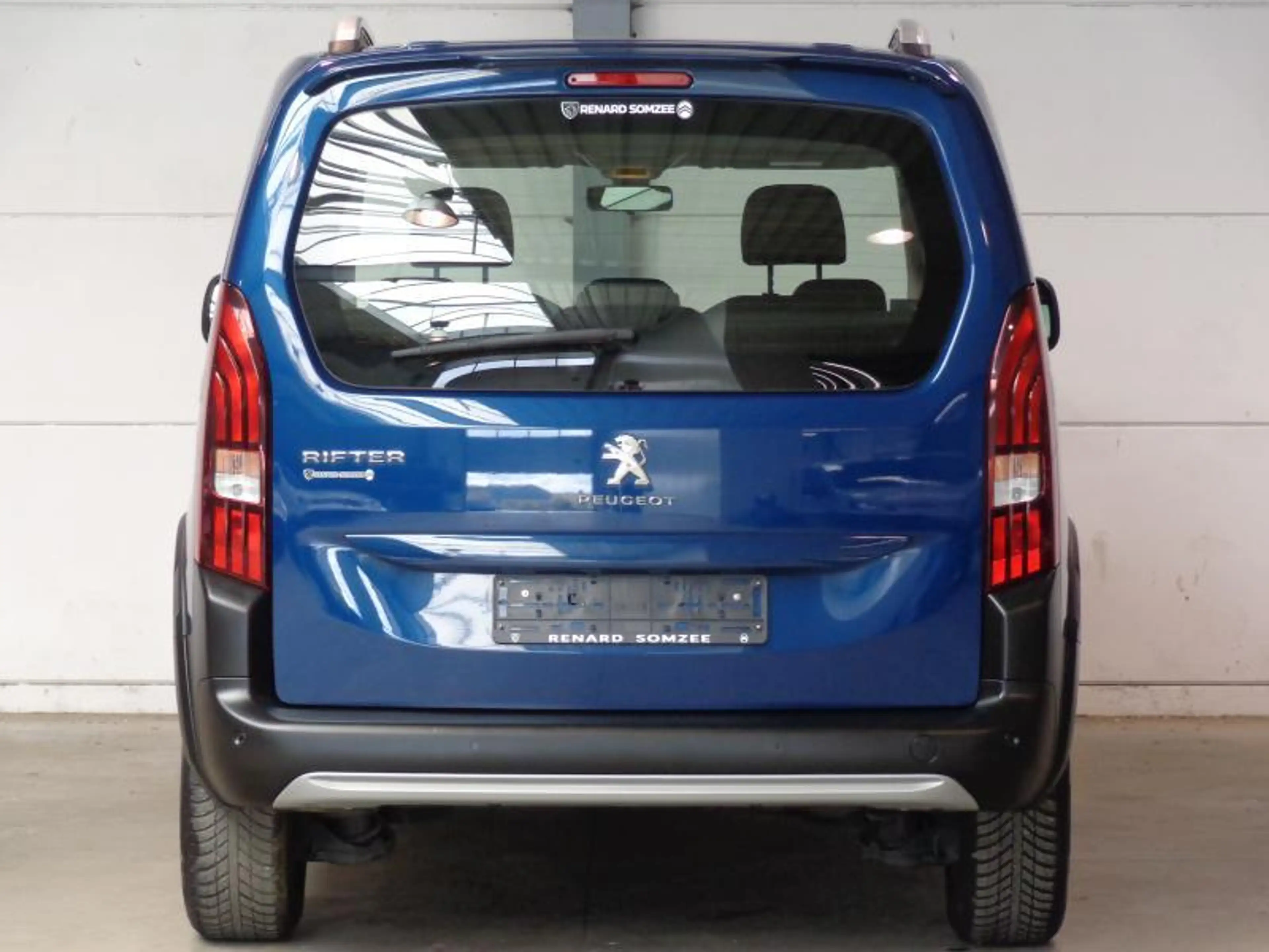Peugeot Rifter 1.5HDi Allure - Clim - Maintien dans la voie — photo 11