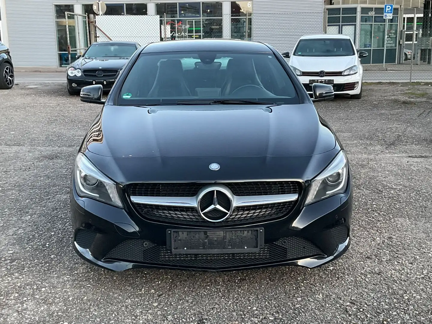 Mercedes-Benz CLA 180 StreetStyle Schwarz - 2