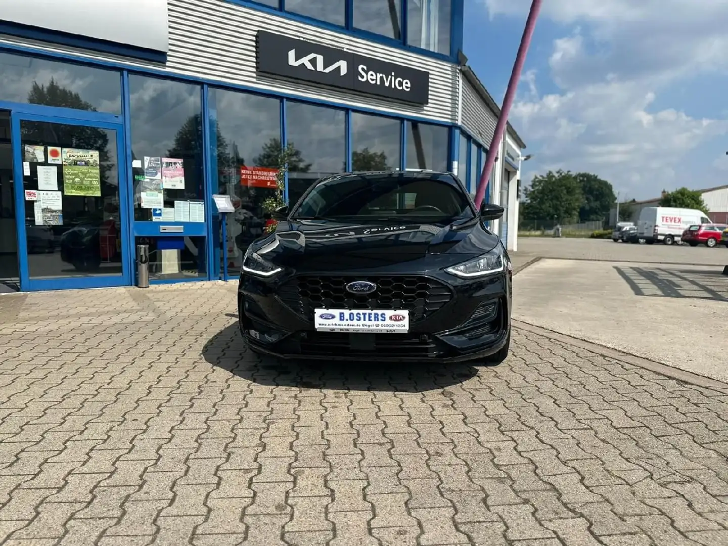 Ford Focus Lim. ST-Line Schwarz - 2