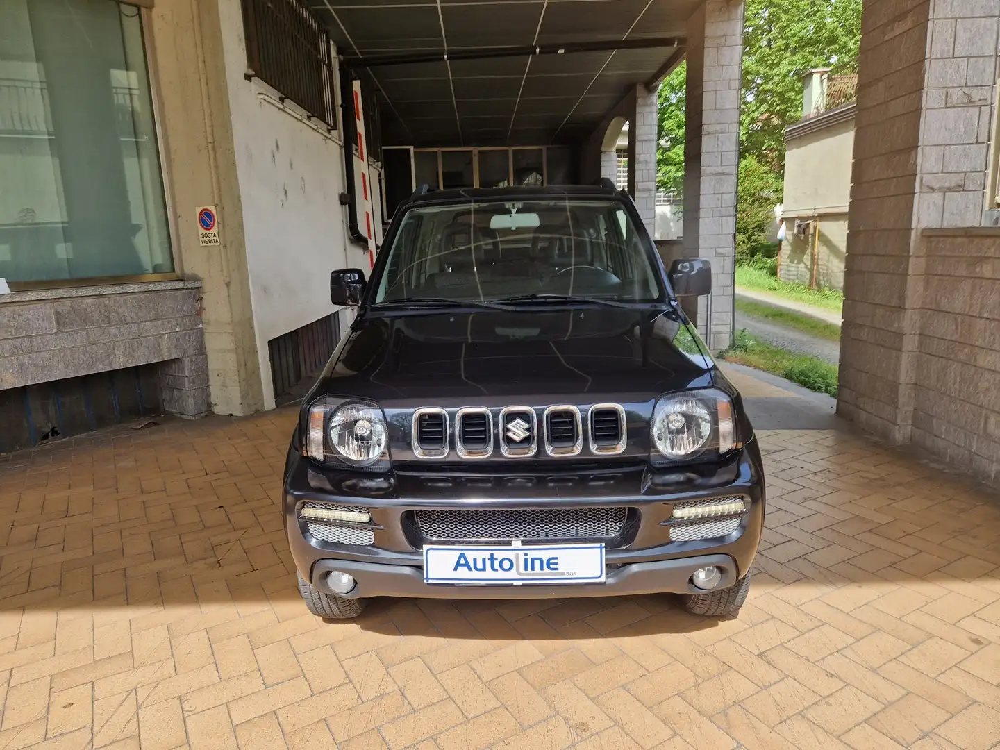 Suzuki Jimny 1.3 16v JLX 4wd Climatizzatore GANCIO TRAINO Nero - 1